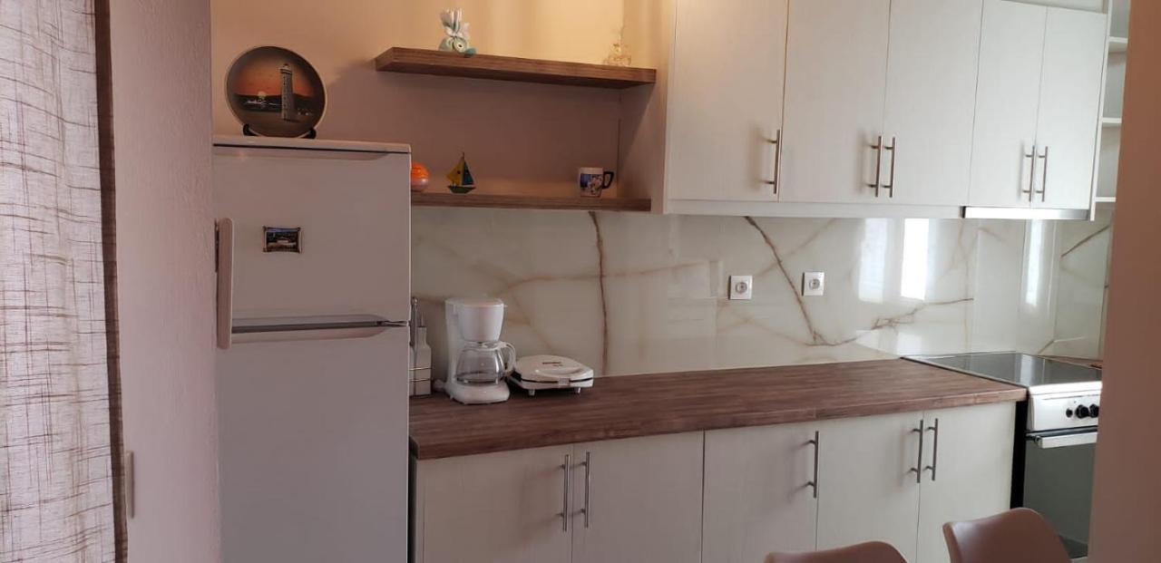 Michalis, 2-Bedroom Apartment In Saranda Eksteriør bilde