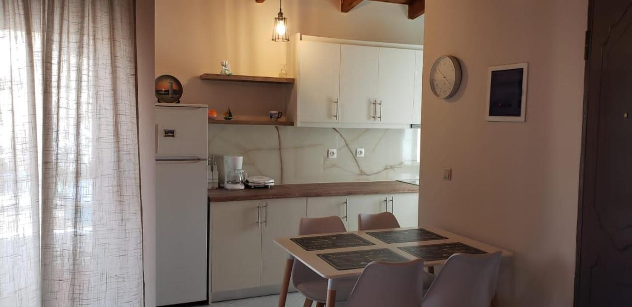 Michalis, 2-Bedroom Apartment In Saranda Eksteriør bilde